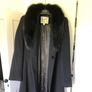 Size 8 London Fog wool and fur jacket